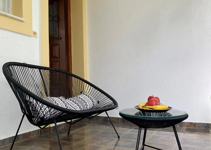 Olive Nest Apartment Parasporos